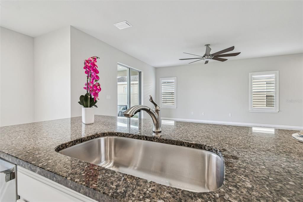 Active With Contract: $375,000 (4 beds, 2 baths, 2046 Square Feet)