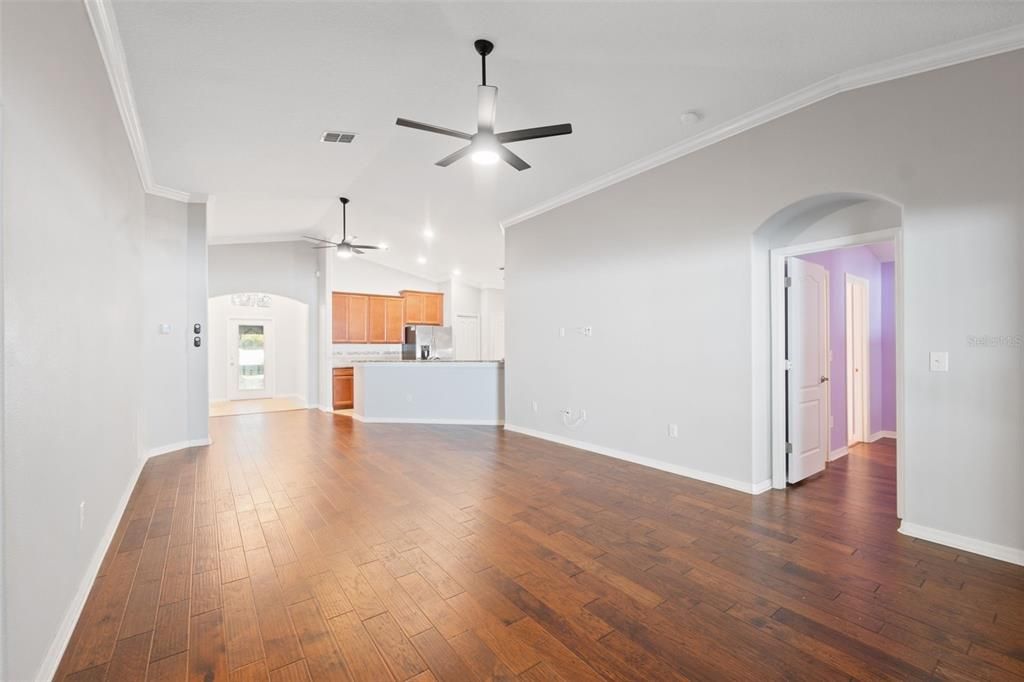 For Sale: $399,000 (4 beds, 3 baths, 1908 Square Feet)