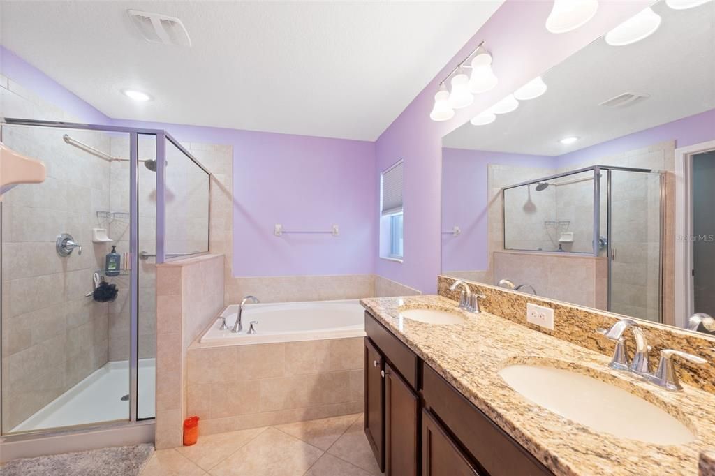 For Sale: $399,000 (4 beds, 3 baths, 1908 Square Feet)