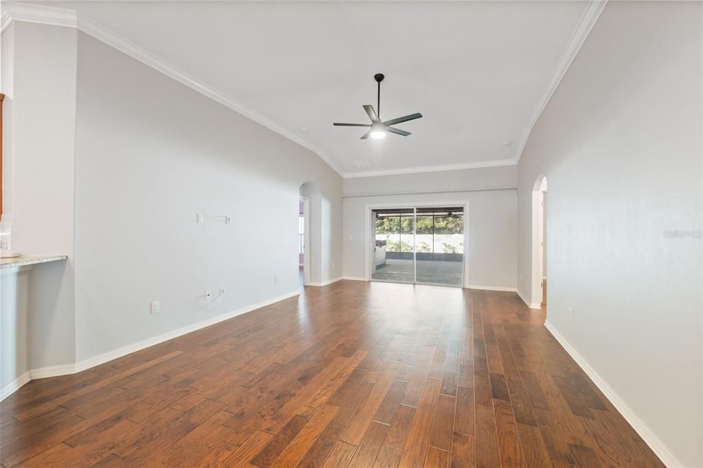 For Sale: $399,000 (4 beds, 3 baths, 1908 Square Feet)