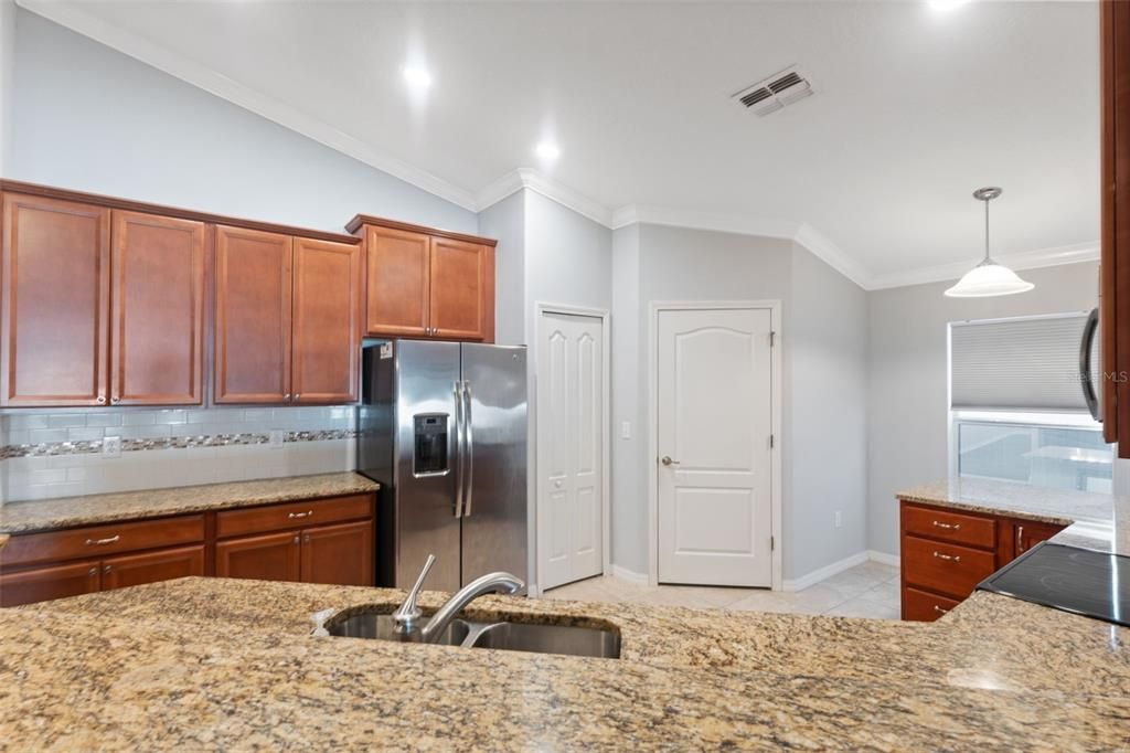 For Sale: $399,000 (4 beds, 3 baths, 1908 Square Feet)