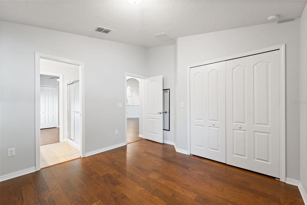 For Sale: $399,000 (4 beds, 3 baths, 1908 Square Feet)