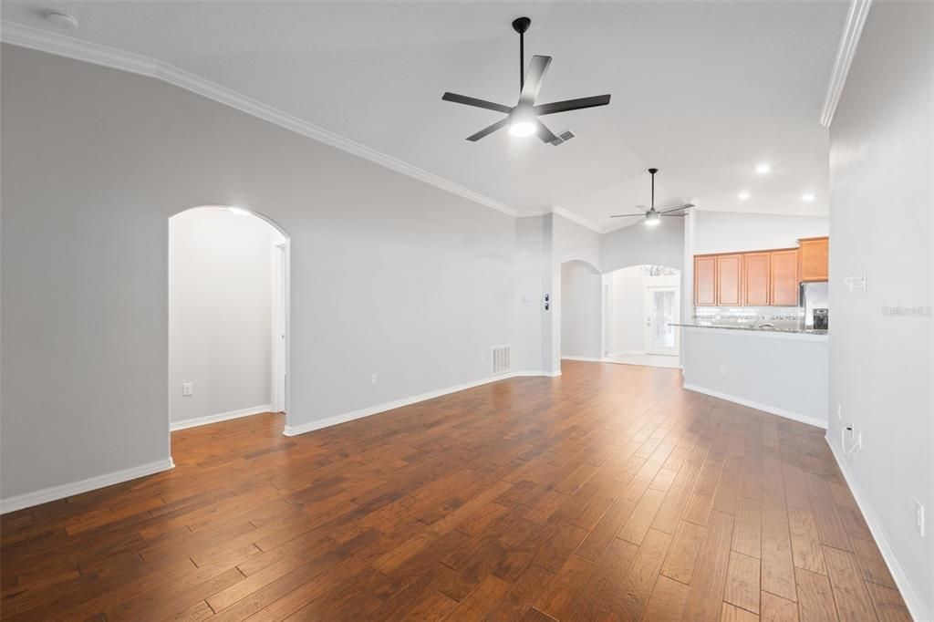 For Sale: $399,000 (4 beds, 3 baths, 1908 Square Feet)