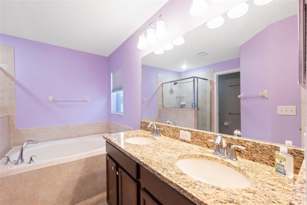 For Sale: $399,000 (4 beds, 3 baths, 1908 Square Feet)