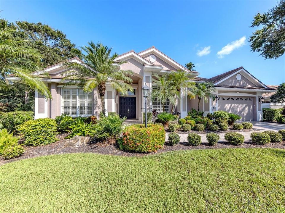 Vendido Recientemente: $810,000 (3 camas, 3 baños, 2965 Pies cuadrados)