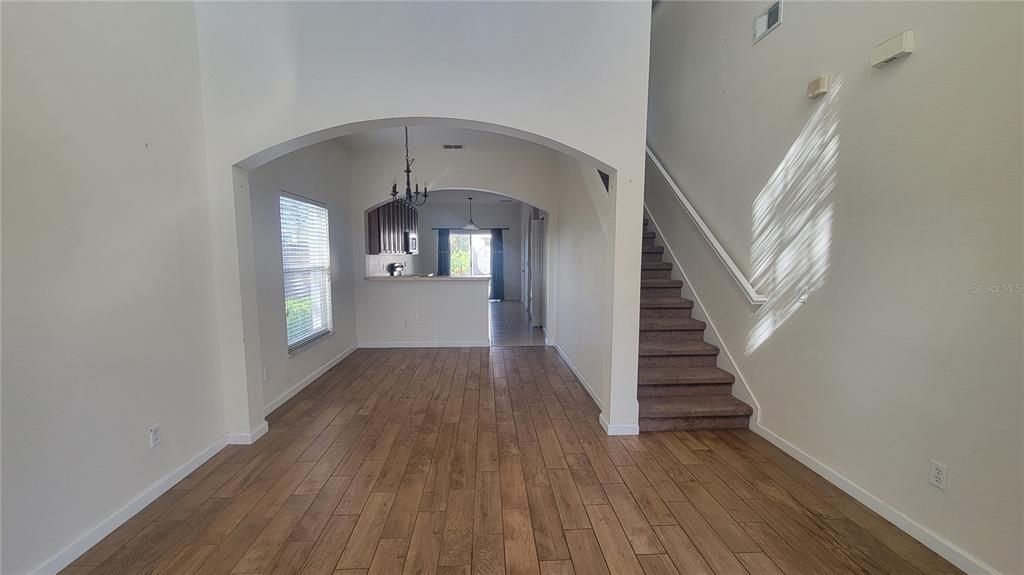 Active With Contract: $2,125 (4 beds, 2 baths, 1960 Square Feet)