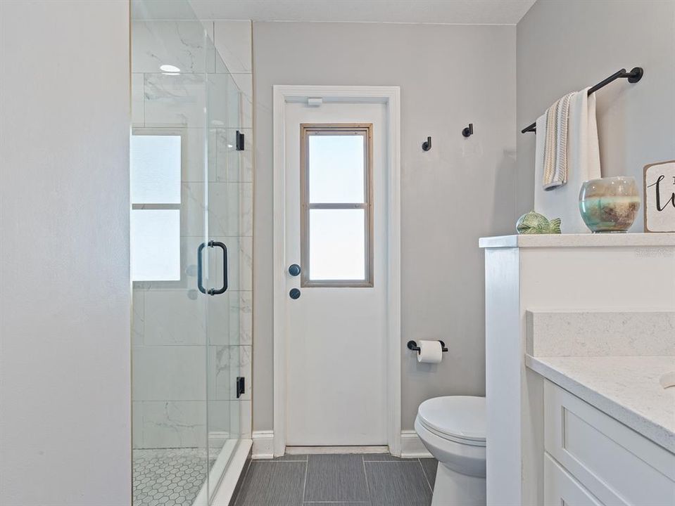 待售: $549,900 (4 贝兹, 2 浴室, 2064 平方英尺)