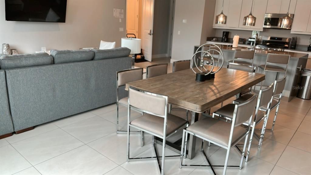 В аренду: $3,200 (3 спален, 3 ванн, 1500 Квадратных фут)