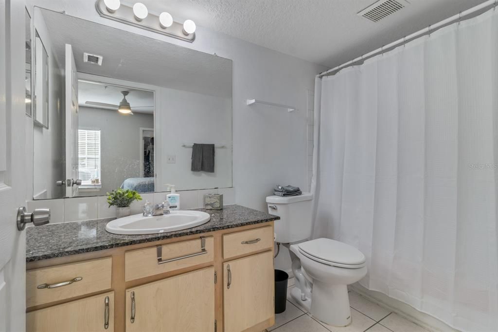 For Sale: $295,000 (3 beds, 2 baths, 1187 Square Feet)