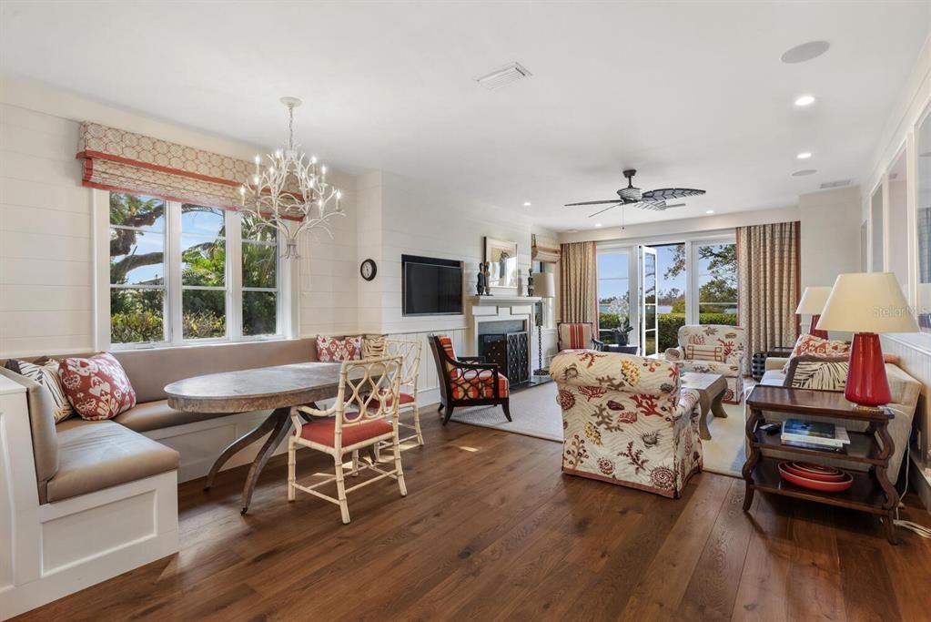 Activo con contrato: $7,750,000 (5 camas, 6 baños, 5892 Pies cuadrados)