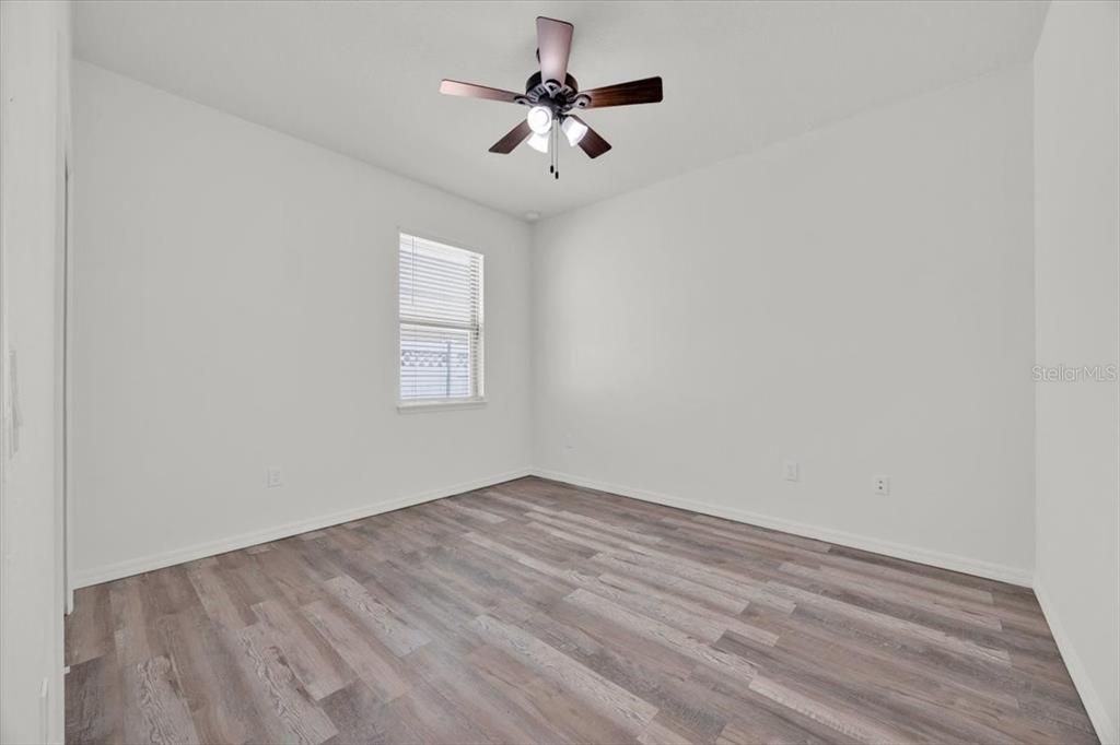 待售: $399,000 (4 贝兹, 2 浴室, 2144 平方英尺)