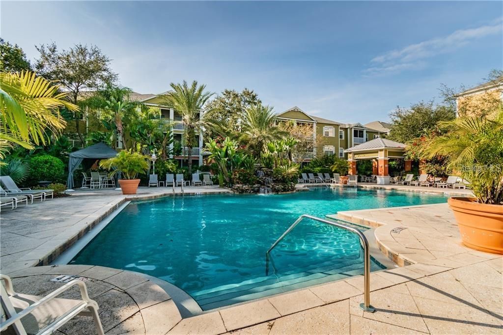 For Rent: $1,500 (1 beds, 1 baths, 636 Square Feet)