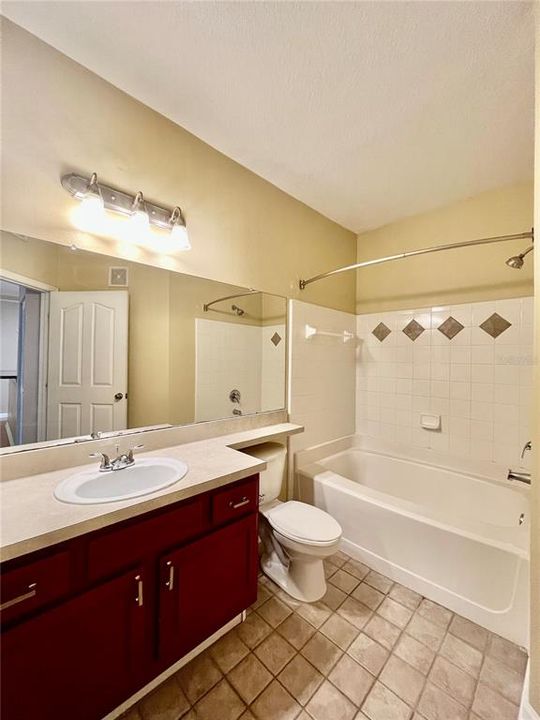 For Rent: $1,500 (1 beds, 1 baths, 636 Square Feet)