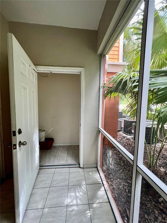 For Rent: $1,500 (1 beds, 1 baths, 636 Square Feet)