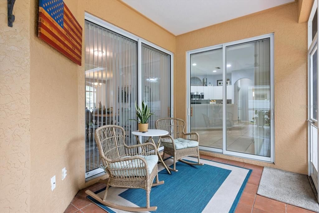 Activo con contrato: $329,900 (3 camas, 2 baños, 1831 Pies cuadrados)