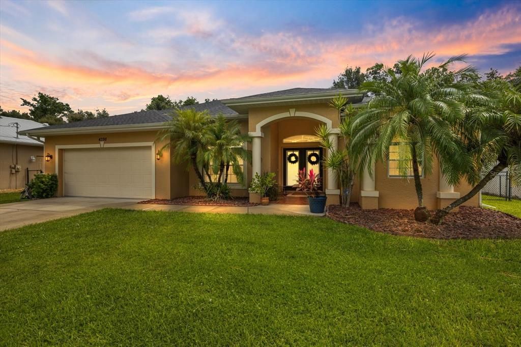 Activo con contrato: $329,900 (3 camas, 2 baños, 1831 Pies cuadrados)