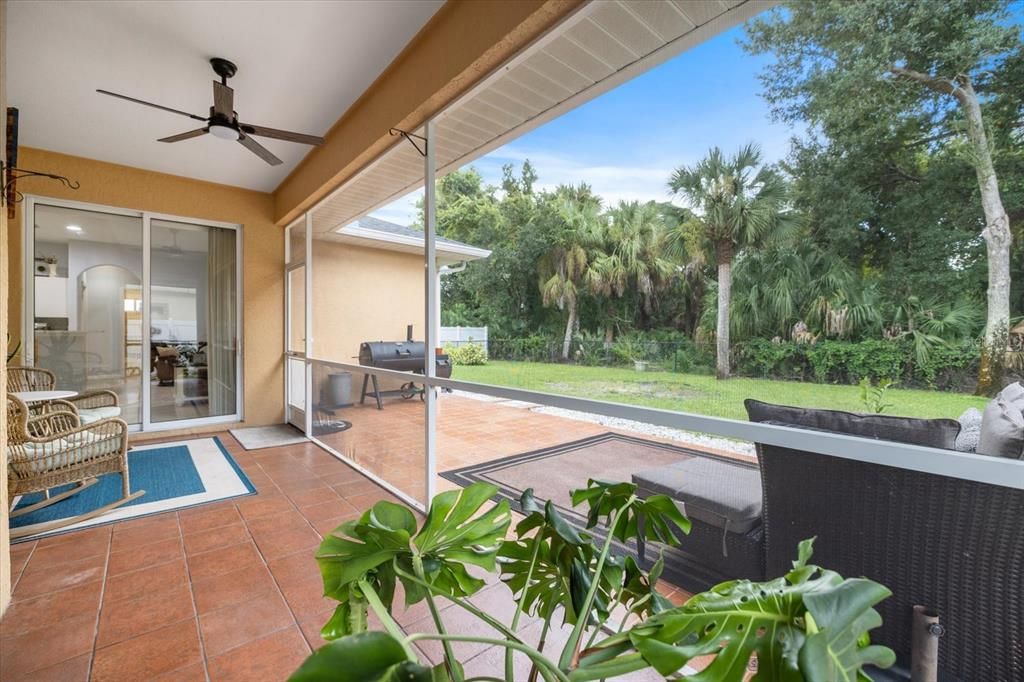 Activo con contrato: $329,900 (3 camas, 2 baños, 1831 Pies cuadrados)