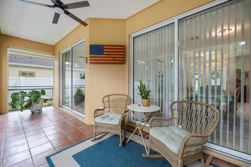 Activo con contrato: $329,900 (3 camas, 2 baños, 1831 Pies cuadrados)