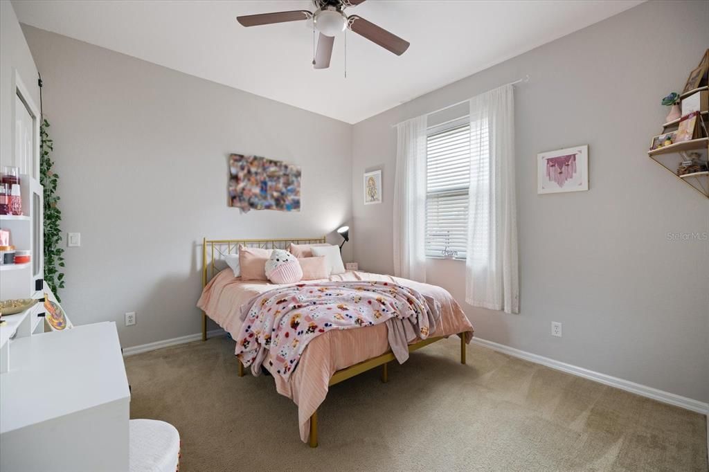 Activo con contrato: $329,900 (3 camas, 2 baños, 1831 Pies cuadrados)