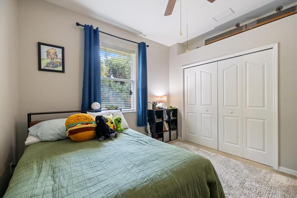 Activo con contrato: $329,900 (3 camas, 2 baños, 1831 Pies cuadrados)