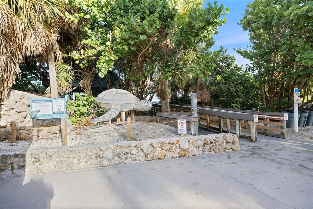 Activo con contrato: $329,900 (3 camas, 2 baños, 1831 Pies cuadrados)