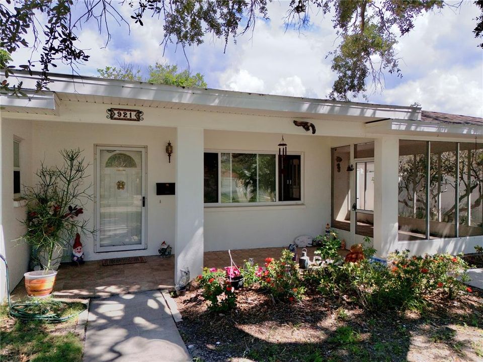 Active With Contract: $509,000 (2 beds, 2 baths, 1623 Square Feet)