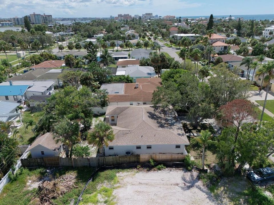 Active With Contract: $509,000 (2 beds, 2 baths, 1623 Square Feet)