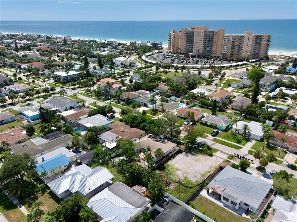 Active With Contract: $509,000 (2 beds, 2 baths, 1623 Square Feet)