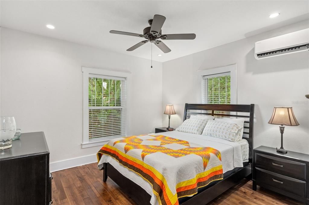 合同活跃: $419,000 (3 贝兹, 2 浴室, 1830 平方英尺)