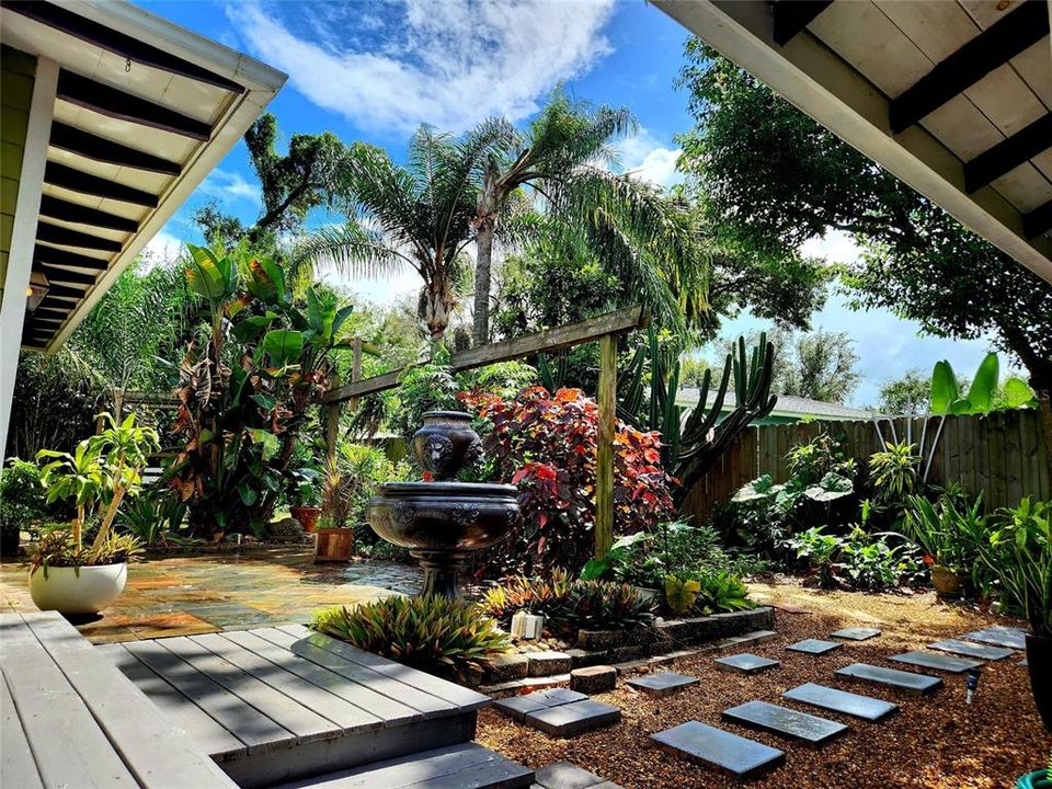 合同活跃: $419,000 (3 贝兹, 2 浴室, 1830 平方英尺)