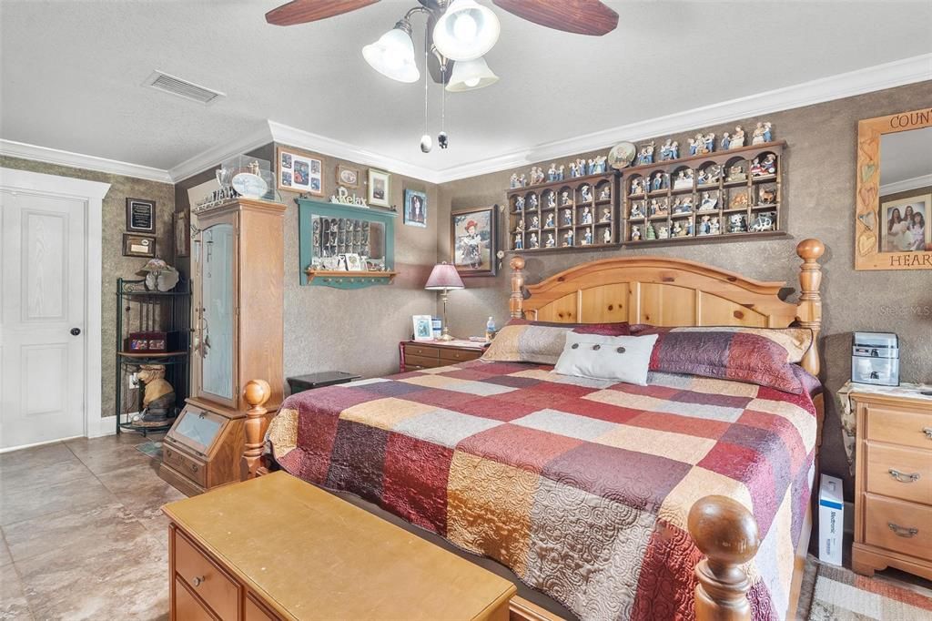 待售: $1,300,000 (3 贝兹, 2 浴室, 1984 平方英尺)