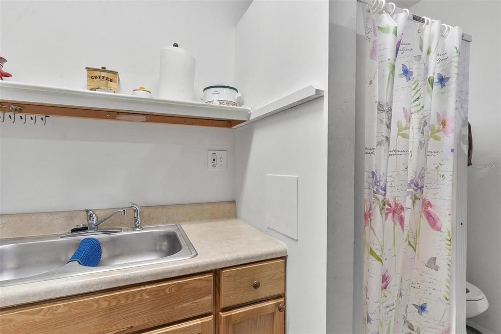 待售: $1,300,000 (3 贝兹, 2 浴室, 1984 平方英尺)