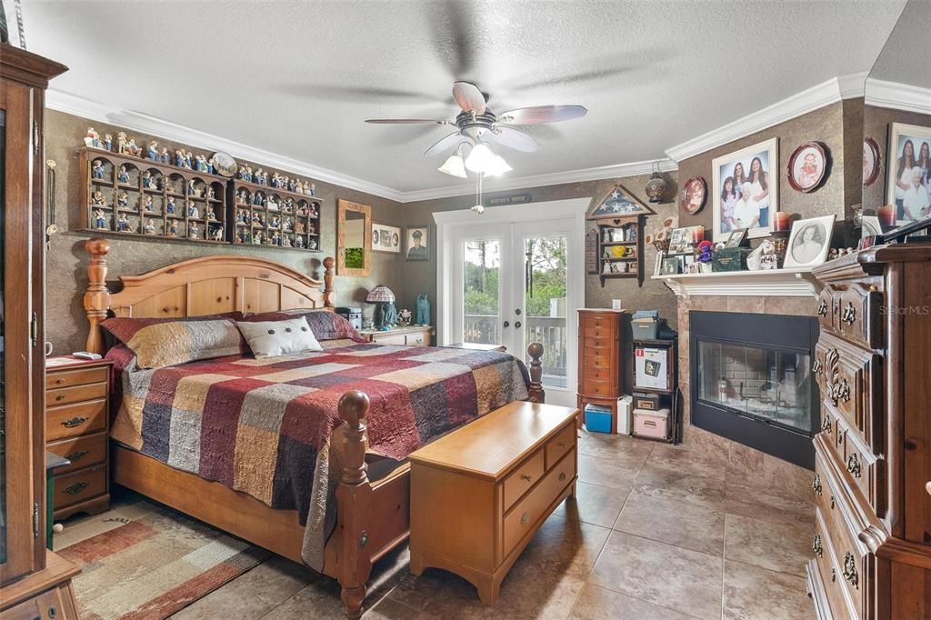 待售: $1,300,000 (3 贝兹, 2 浴室, 1984 平方英尺)