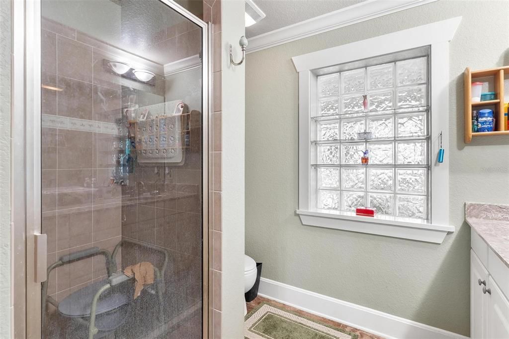 待售: $1,300,000 (3 贝兹, 2 浴室, 1984 平方英尺)