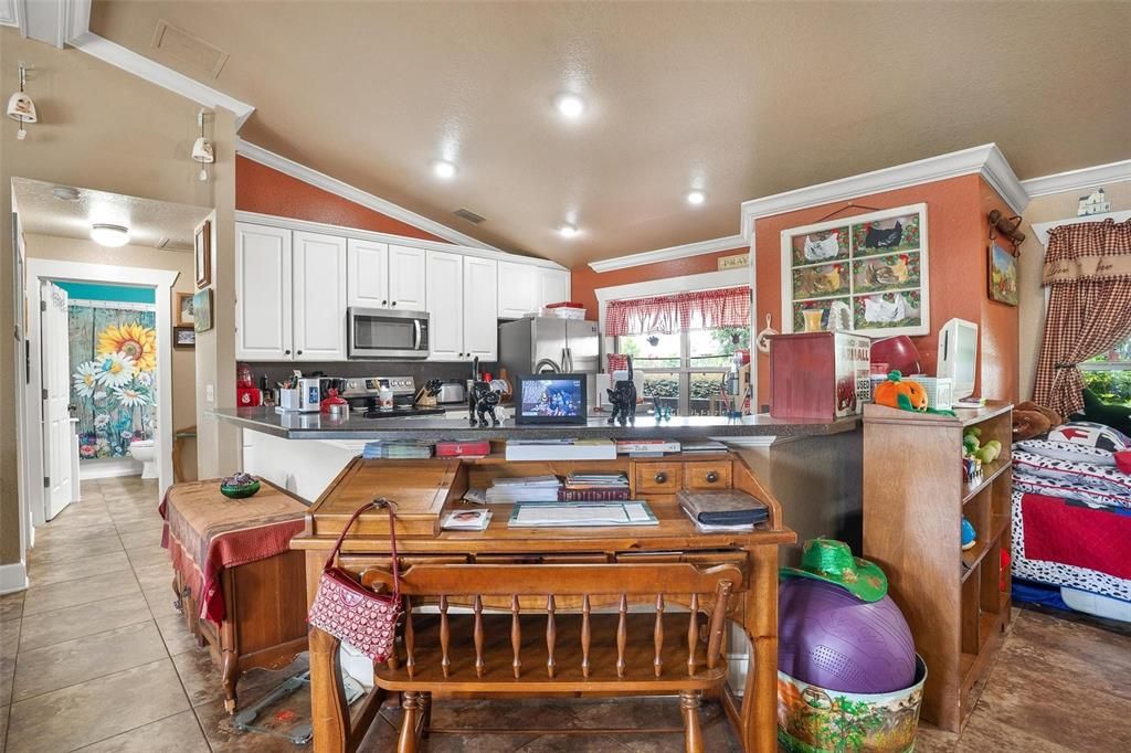 待售: $1,300,000 (3 贝兹, 2 浴室, 1984 平方英尺)