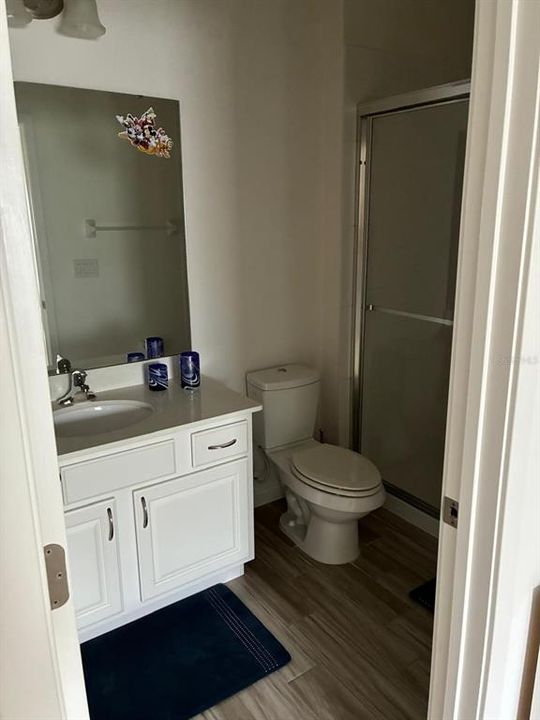 合同活跃: $641,000 (7 贝兹, 6 浴室, 4084 平方英尺)