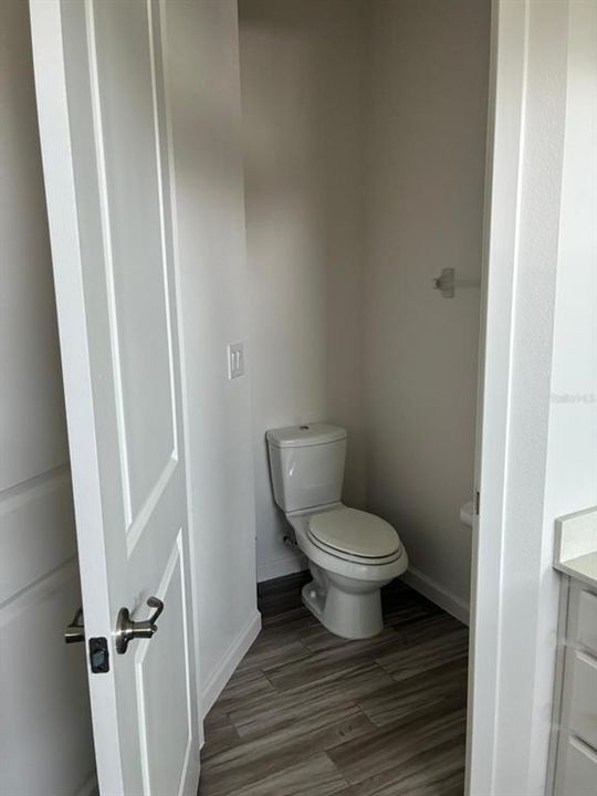 合同活跃: $641,000 (7 贝兹, 6 浴室, 4084 平方英尺)