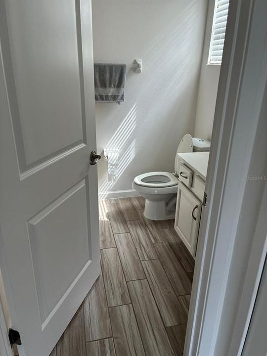 合同活跃: $641,000 (7 贝兹, 6 浴室, 4084 平方英尺)