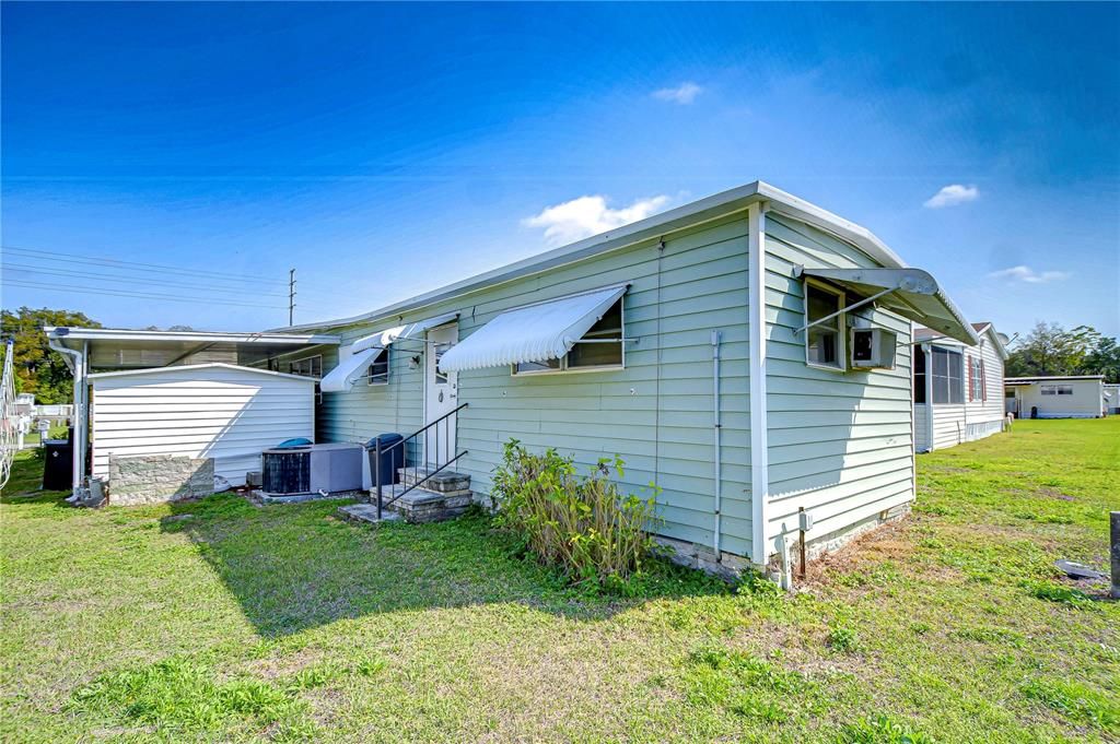 For Sale: $85,000 (2 beds, 1 baths, 684 Square Feet)