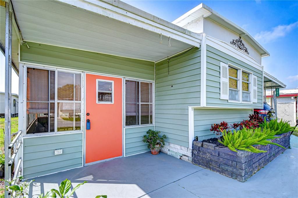 For Sale: $85,000 (2 beds, 1 baths, 684 Square Feet)