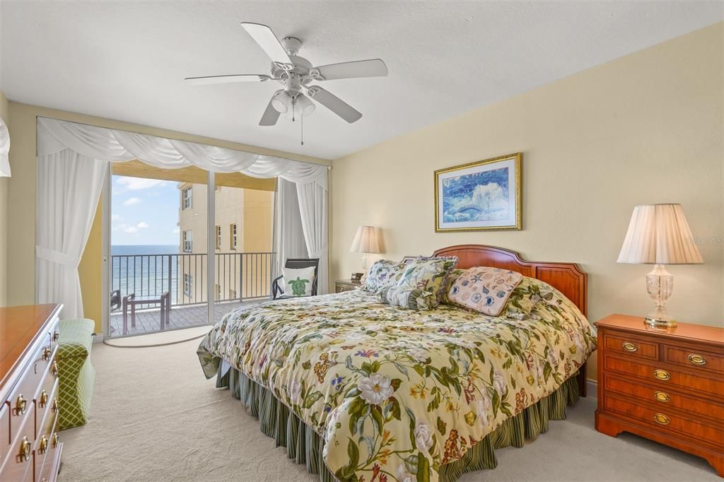 For Sale: $675,000 (3 beds, 3 baths, 2325 Square Feet)