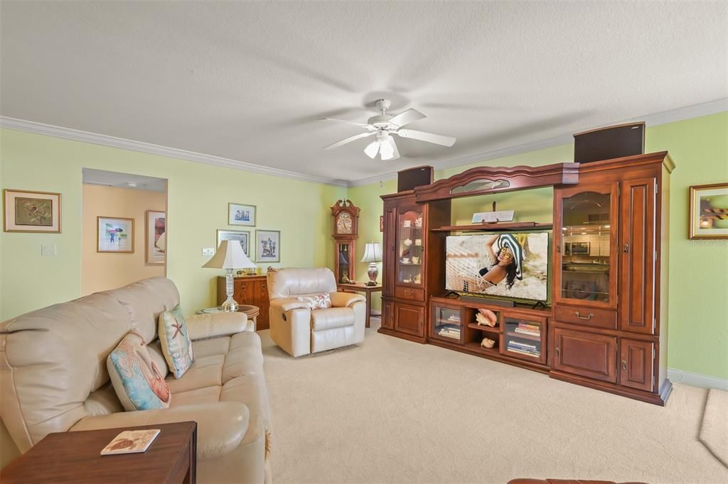 For Sale: $675,000 (3 beds, 3 baths, 2325 Square Feet)