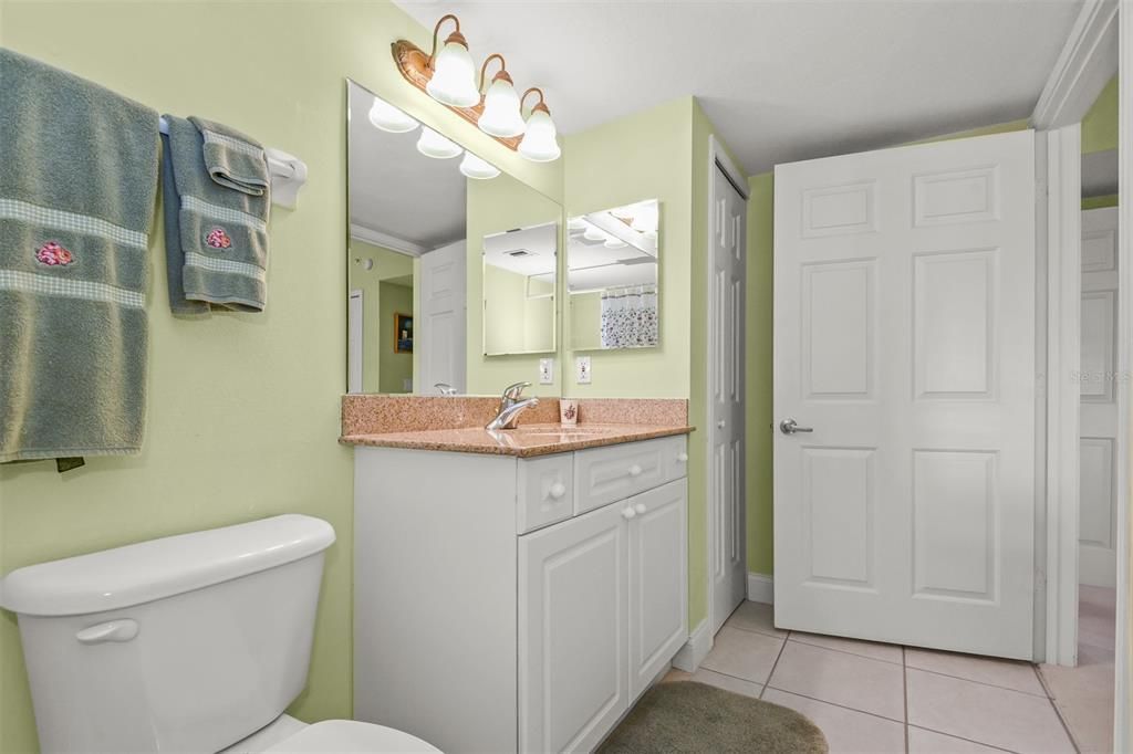 For Sale: $675,000 (3 beds, 3 baths, 2325 Square Feet)