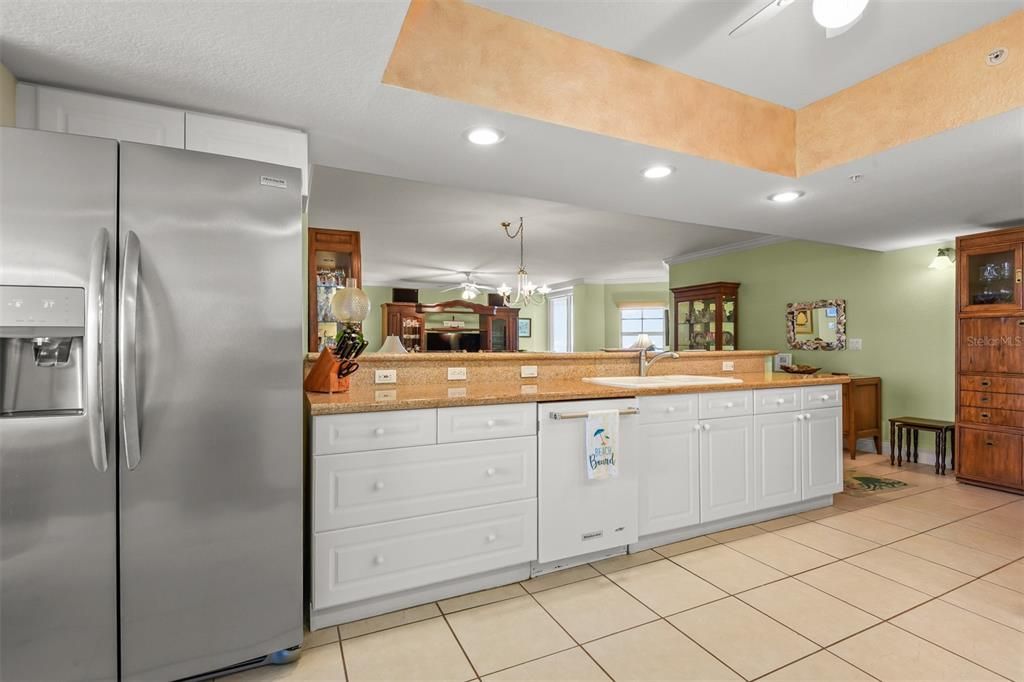 For Sale: $675,000 (3 beds, 3 baths, 2325 Square Feet)