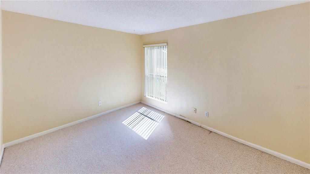 For Sale: $174,900 (2 beds, 2 baths, 1098 Square Feet)