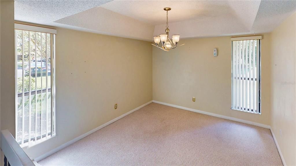 For Sale: $174,900 (2 beds, 2 baths, 1098 Square Feet)