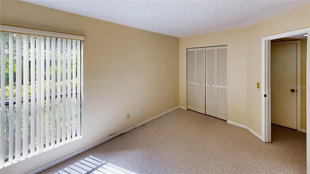 For Sale: $174,900 (2 beds, 2 baths, 1098 Square Feet)