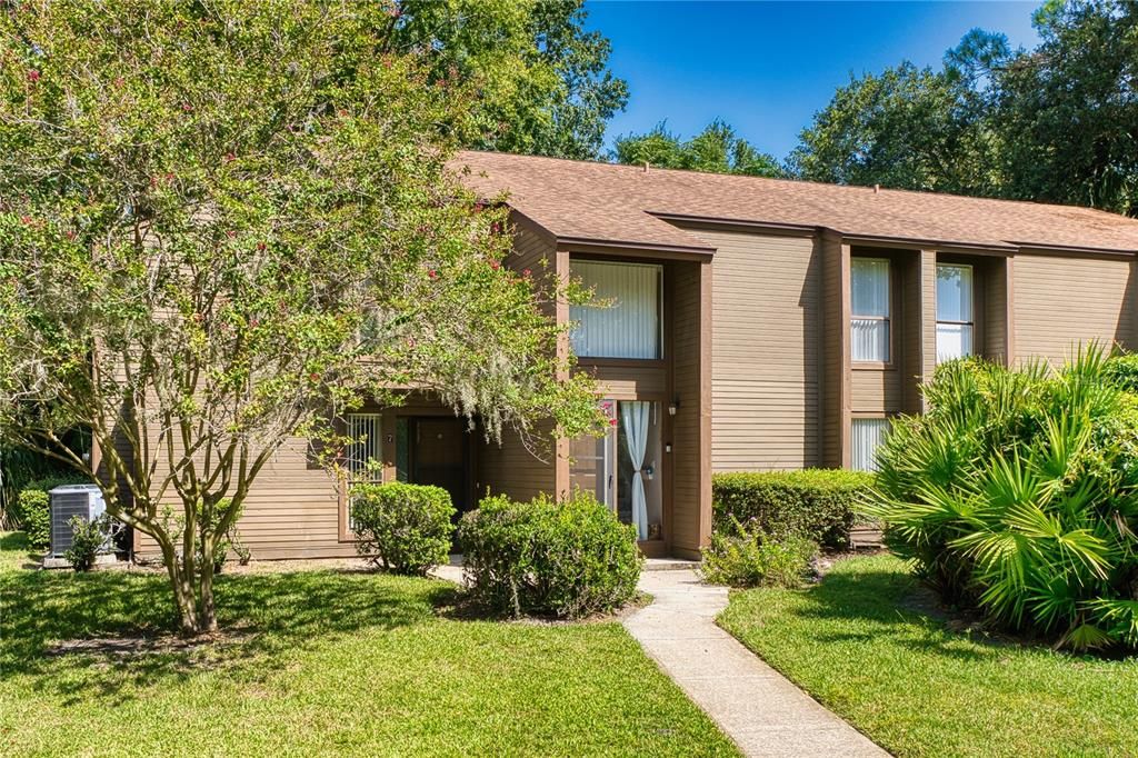 For Sale: $174,900 (2 beds, 2 baths, 1098 Square Feet)