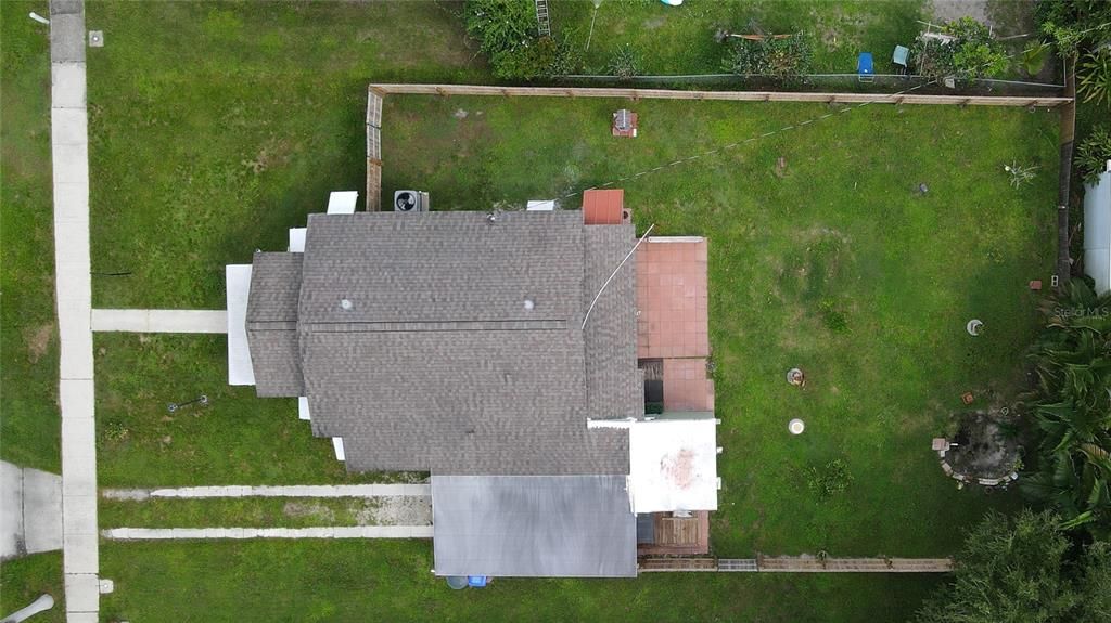 For Sale: $189,900 (2 beds, 1 baths, 890 Square Feet)