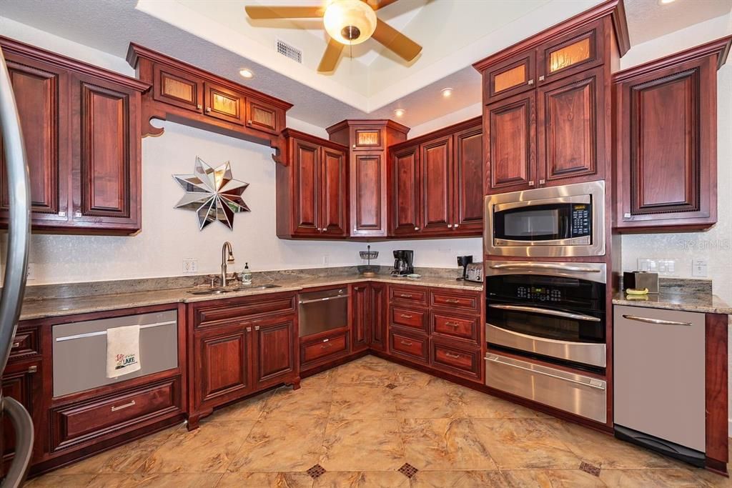 For Rent: $3,799 (3 beds, 2 baths, 2750 Square Feet)